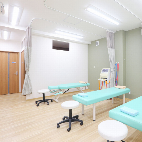 治療初診（実費施術）　　　　　　※保険施術(施術代4,000円以下）のネット予約不可